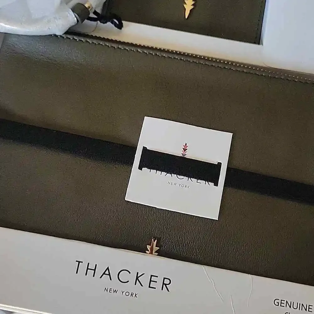 NEW! THACKER 2pc Leather Gift Set Wristlet Bag and Credit Card Case/Wallet.